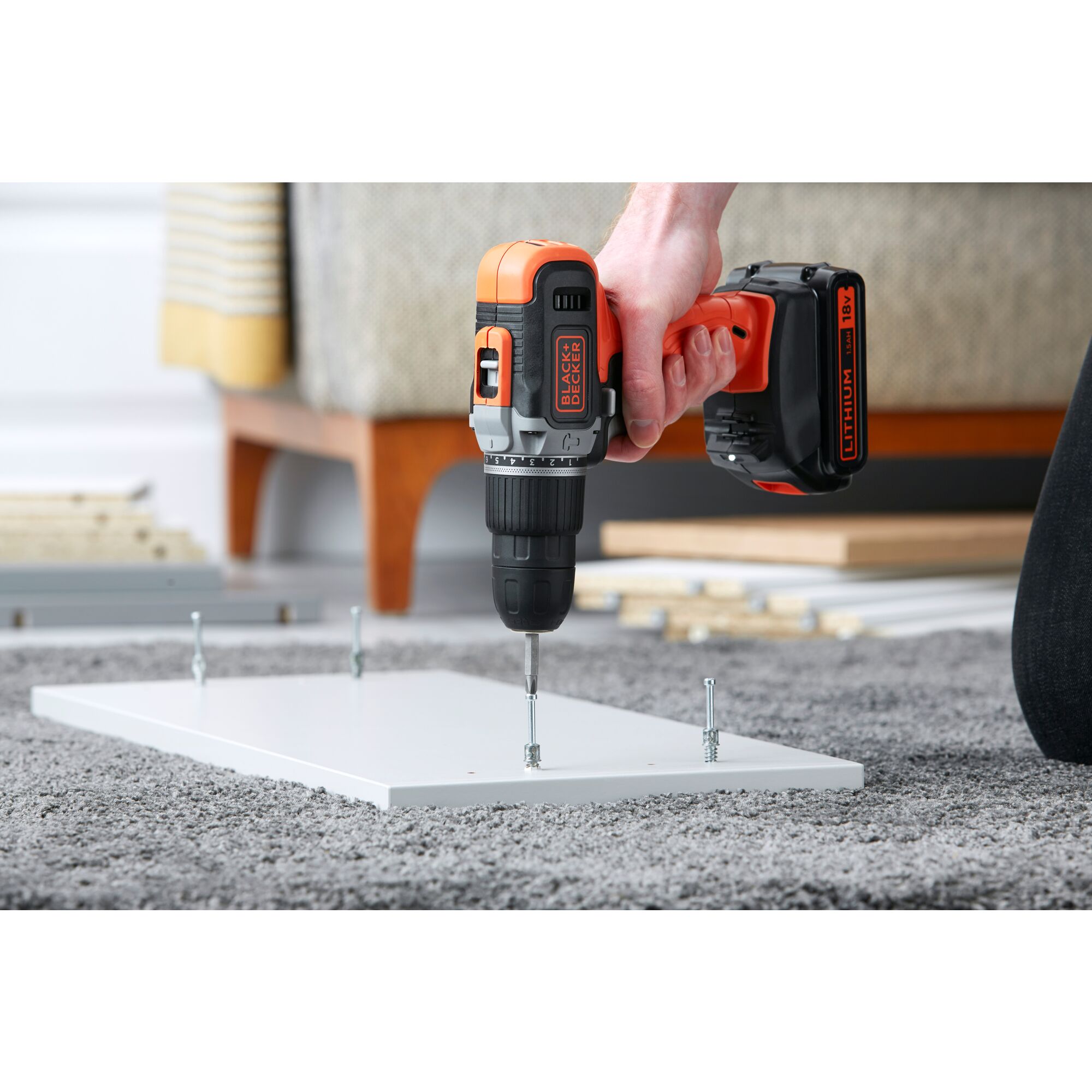 18V Cordless 2 Speed Hammer Drill with 1.5Ah Battery and 400mA